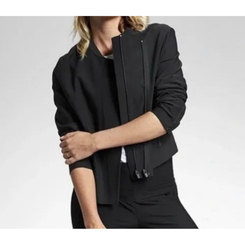 Athleta Stellar Jacket Black Size Small RATED UPF 50+ PACKABLE - Picture 2 of 5